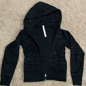 LuluLemon Scuba Hoodie Black Manifesto *Rare Print* Size 2
